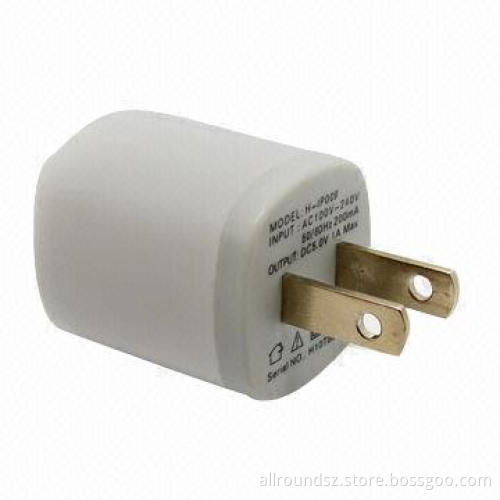 110 to 240V USB Travel Charger with 1000mA Output Current and 5/7V Voltage